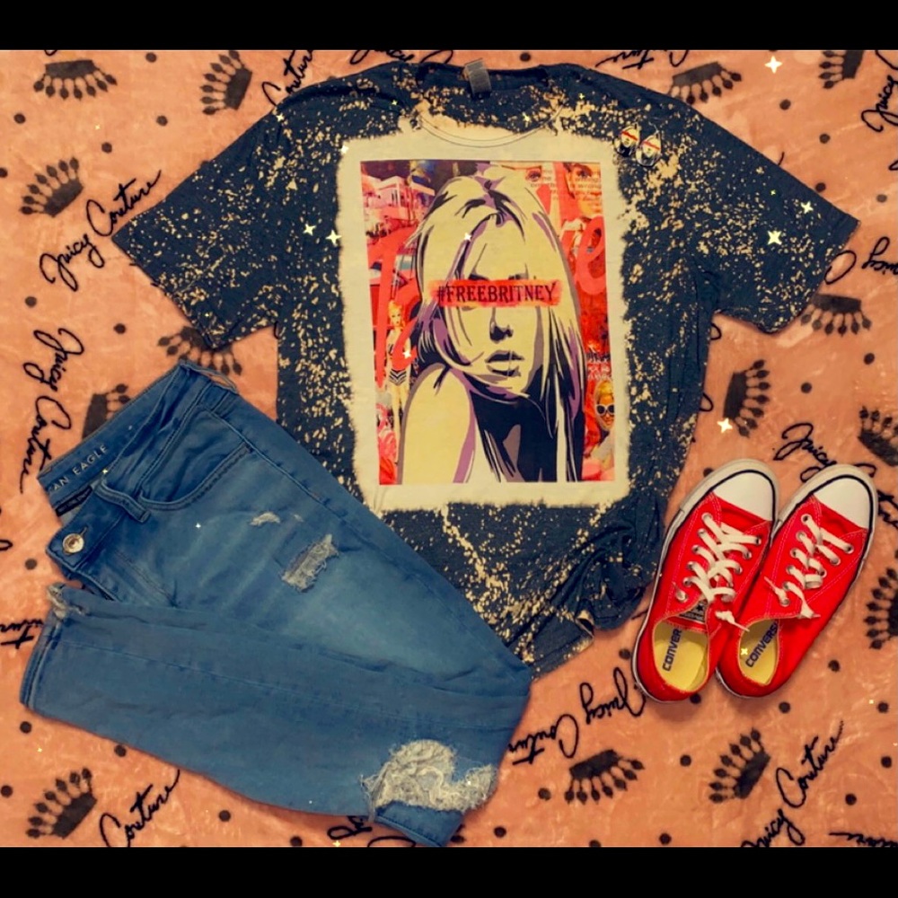Free Britney Customized shirt and matching earrings!!